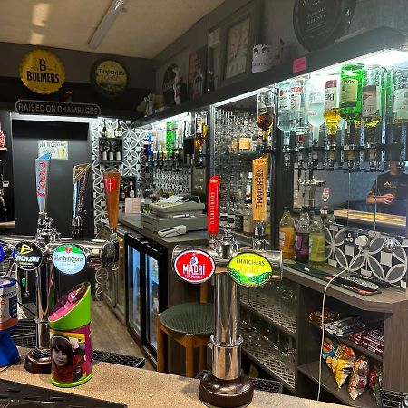 The Angel Inn Troed-y-rhiw Bagian luar foto