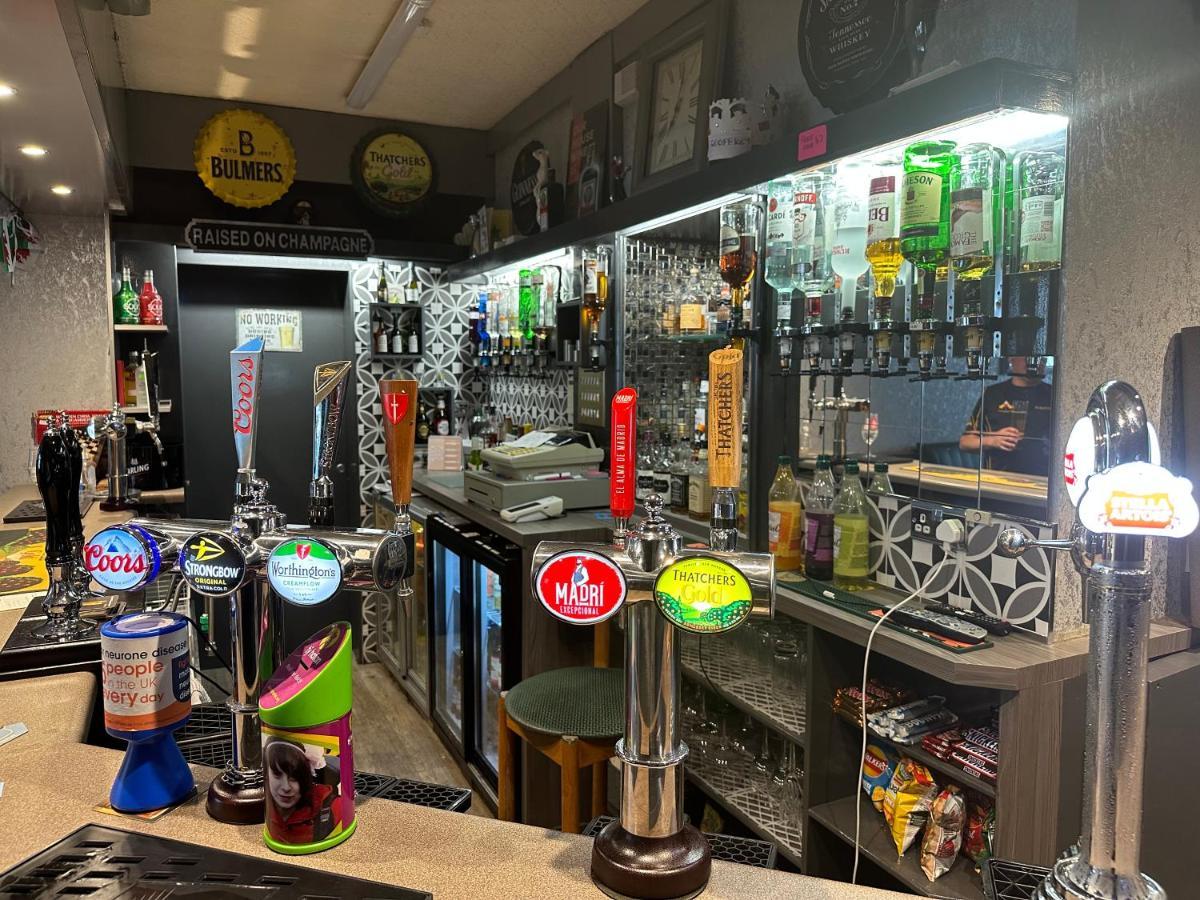 The Angel Inn Troed-y-rhiw Bagian luar foto